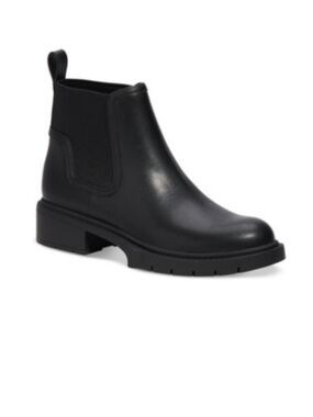NWB coach women’s Lenora pull on lug sole Chelsea bootie’s black size 9.5